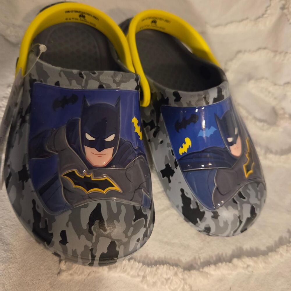 DC Comics Batman Camo Clogs Size 11-12 NWT kids